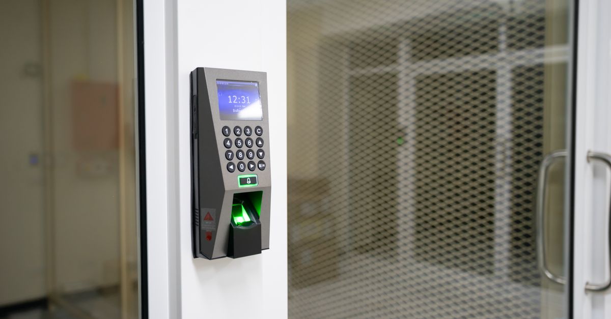 Emergency Locksmith and Commercial Locksmith Response for System Changes — Parkway Village TN Locksmith